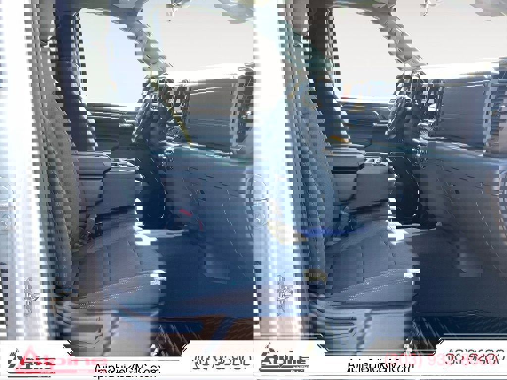 Used 2024 Chevrolet Silverado 1500 LT image 15