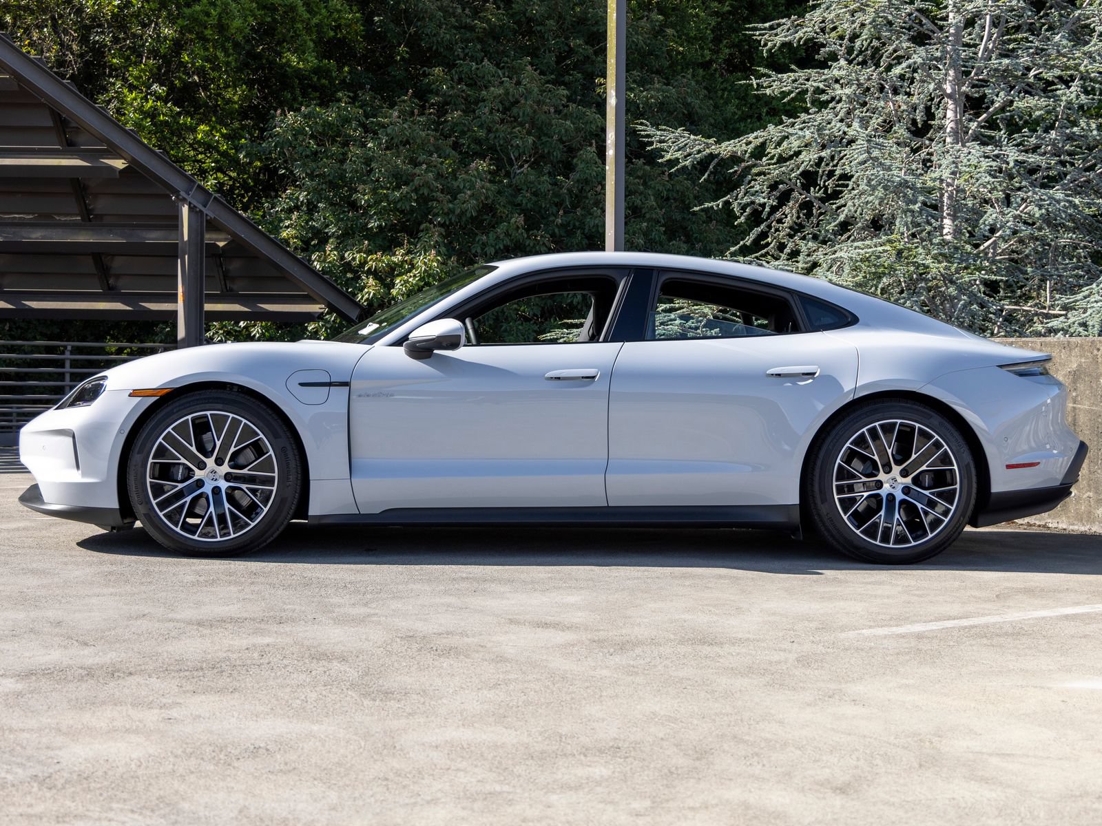 New 2026 Porsche Taycan AWD/4WD image 2