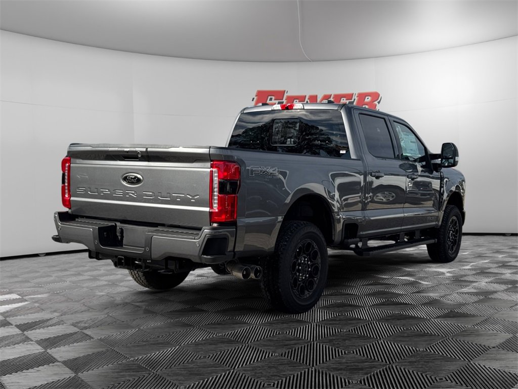 New 2025 Ford F250 XLT w/ Black Appearance Package image 7