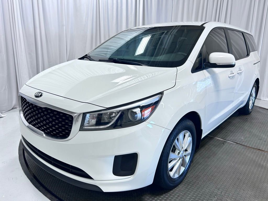 Used 2016 Kia Sedona L FWD image 25