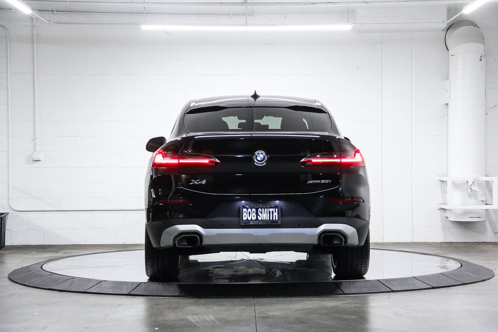 Certified 2023 BMW X4 xDrive30i w/ Parking Assistance Package AWD/4WD image 5