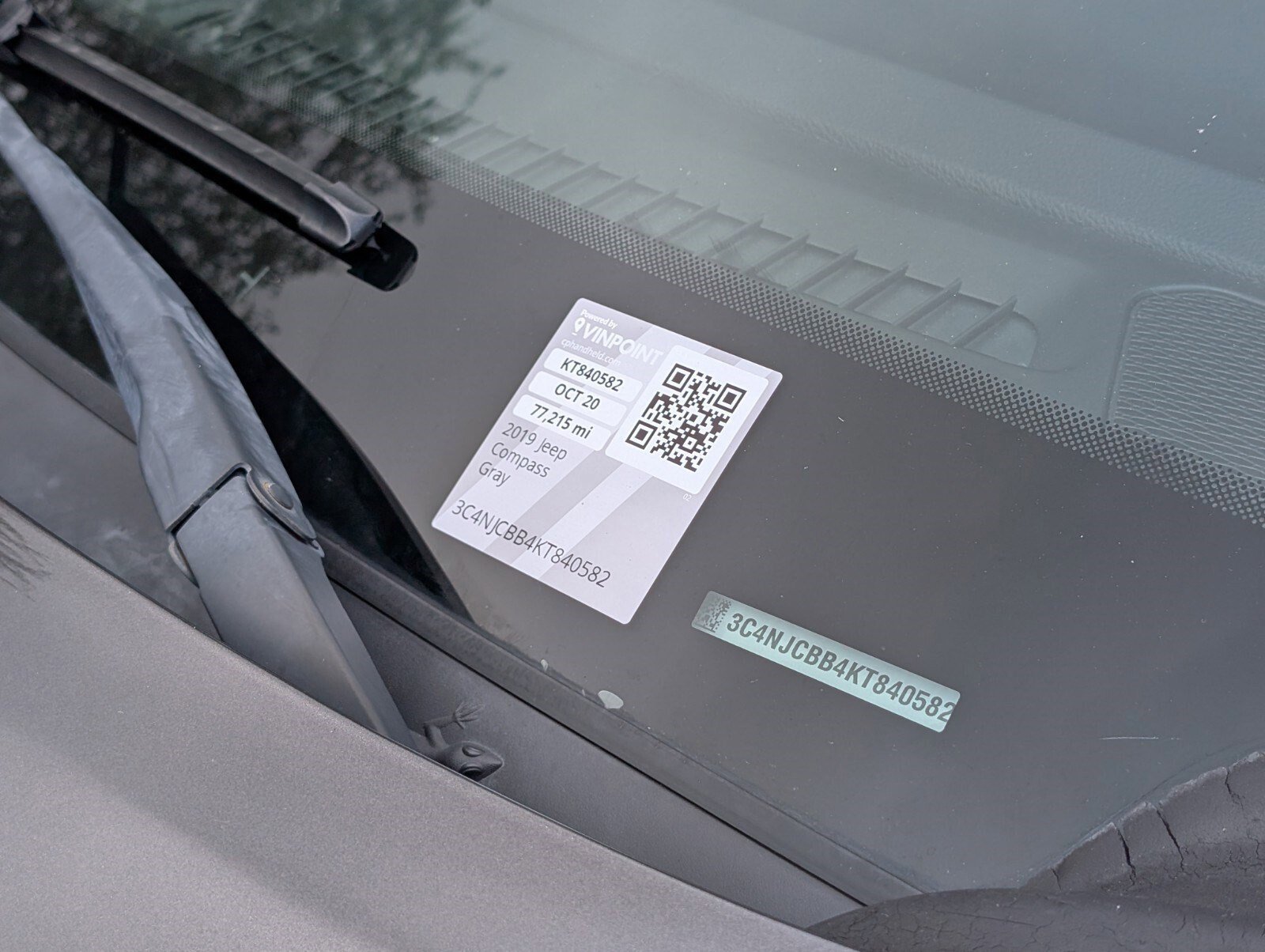 Used 2019 Jeep Compass Latitude image 2