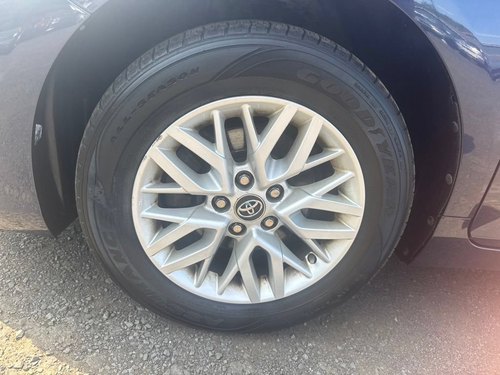 Used 2017 Toyota Camry LE FWD image 26