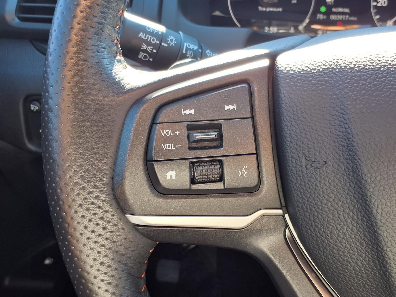 Used 2025 Honda Ridgeline TrailSport+ image 17