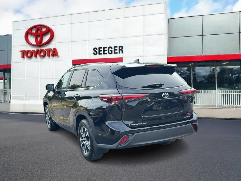 Used 2026 Toyota Highlander XLE AWD/4WD image 9