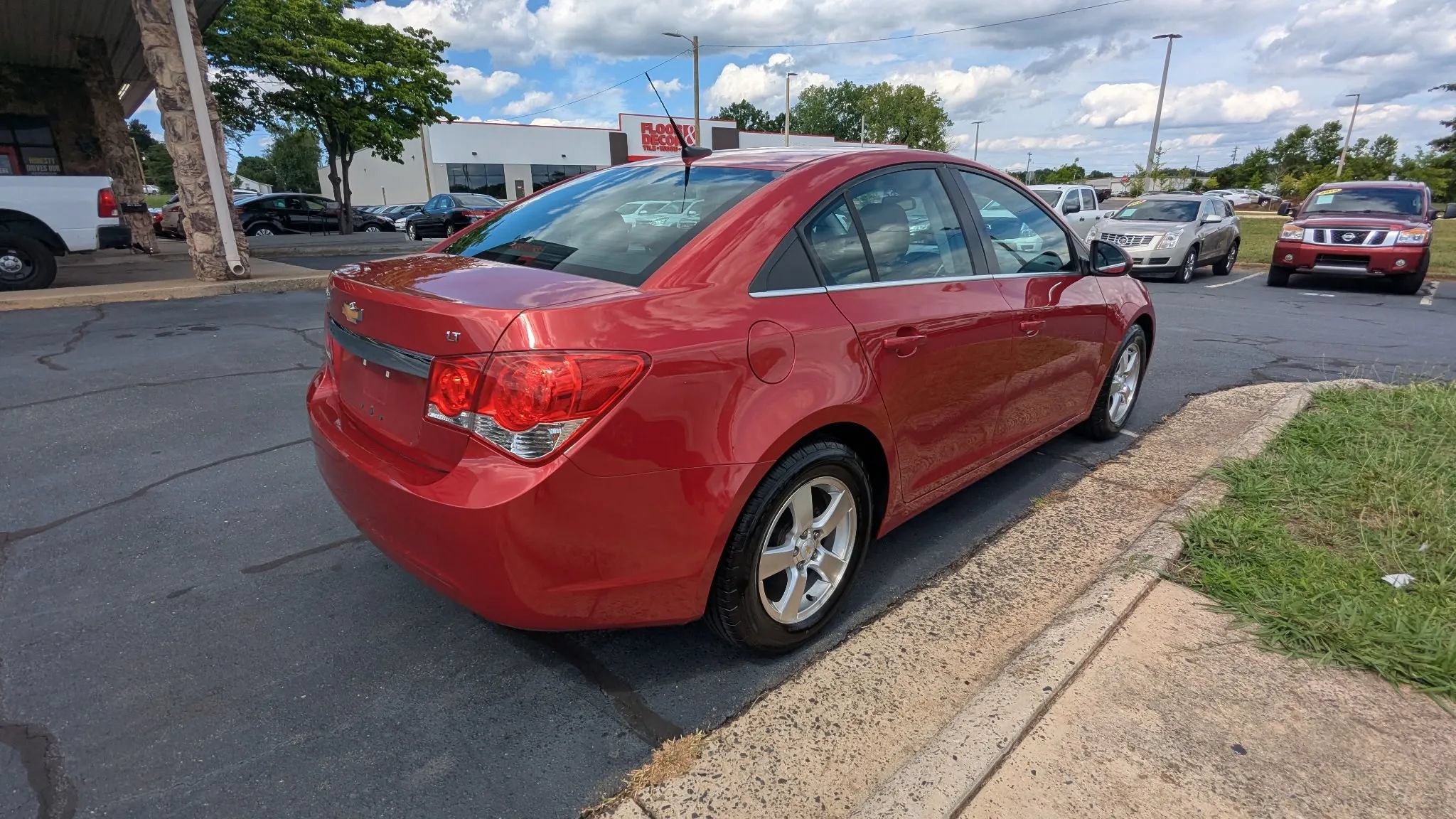 Used 2011 Chevrolet Cruze LT FWD image 7