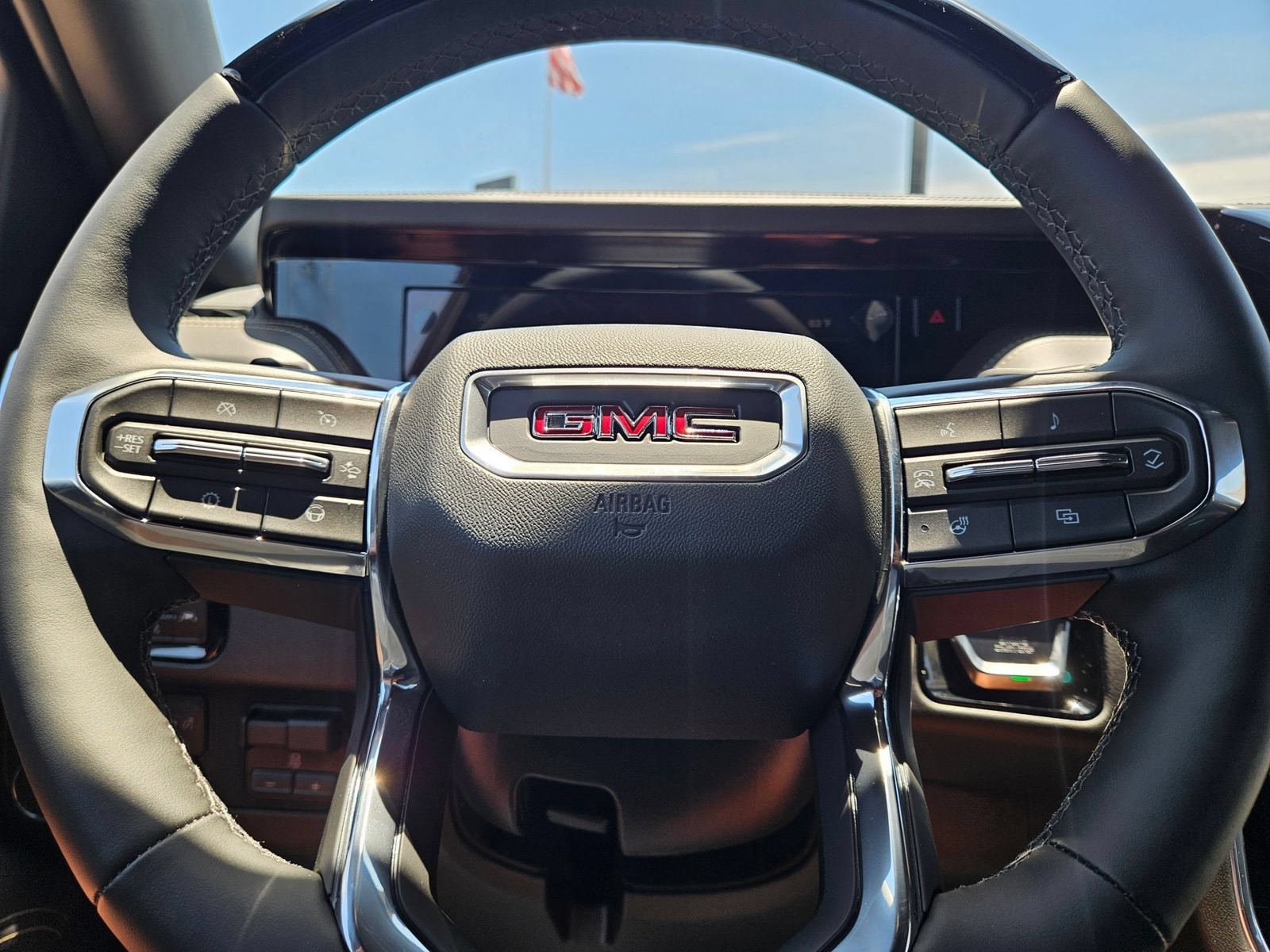 New 2026 GMC Yukon Elevation w/ Elevation Premium Package AWD/4WD image 11