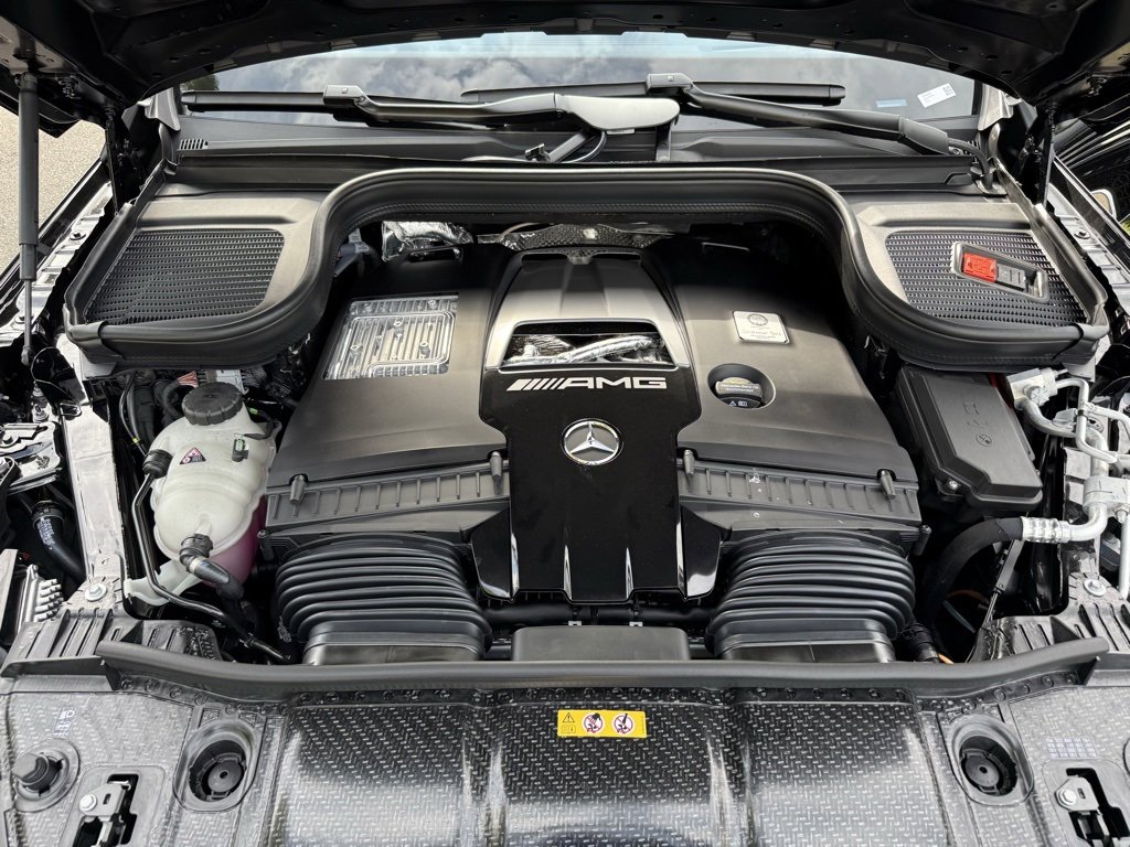 New 2026 Mercedes-Benz GLS 63 AMG 4MATIC image 17