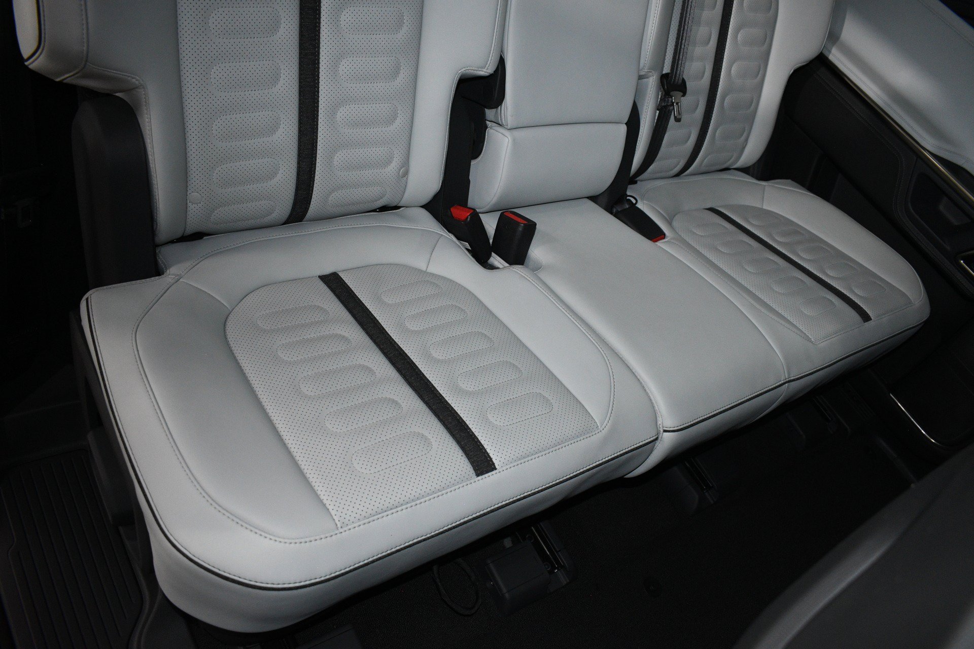 Used 2023 Rivian R1S Launch Edition Quad AWD/4WD image 20