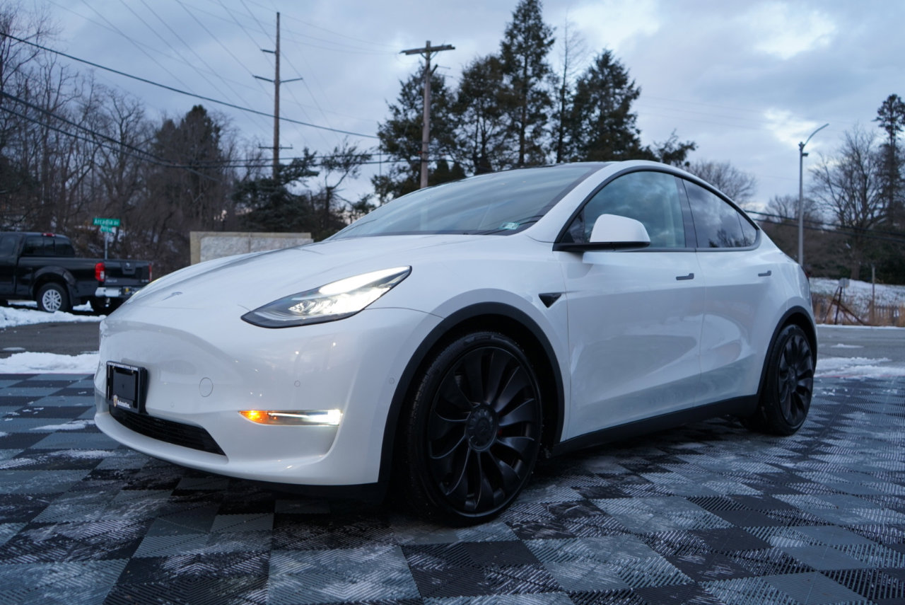 Used 2020 Tesla Model Y Performance image 16