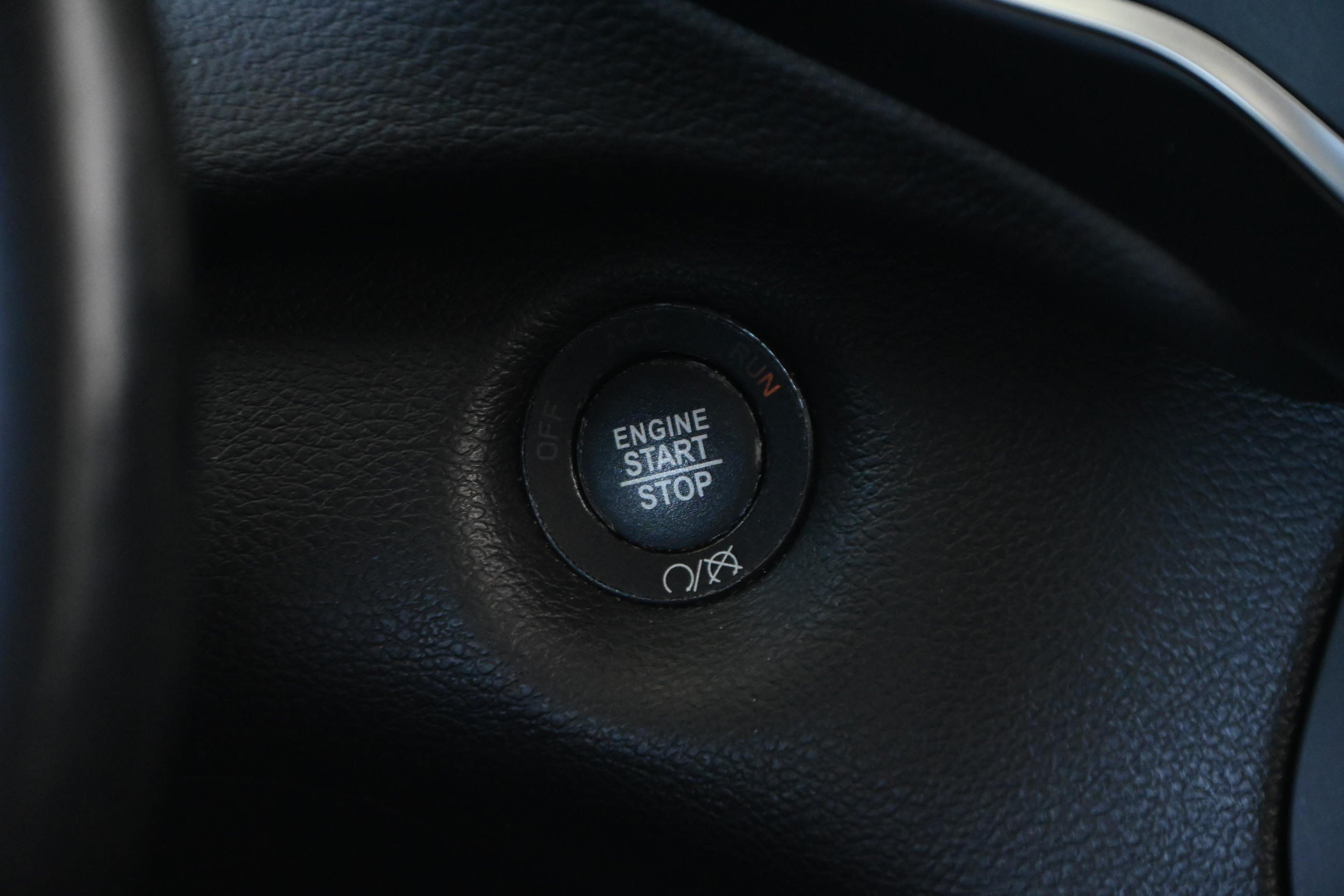 Used 2021 Jeep Cherokee Latitude Plus FWD image 23