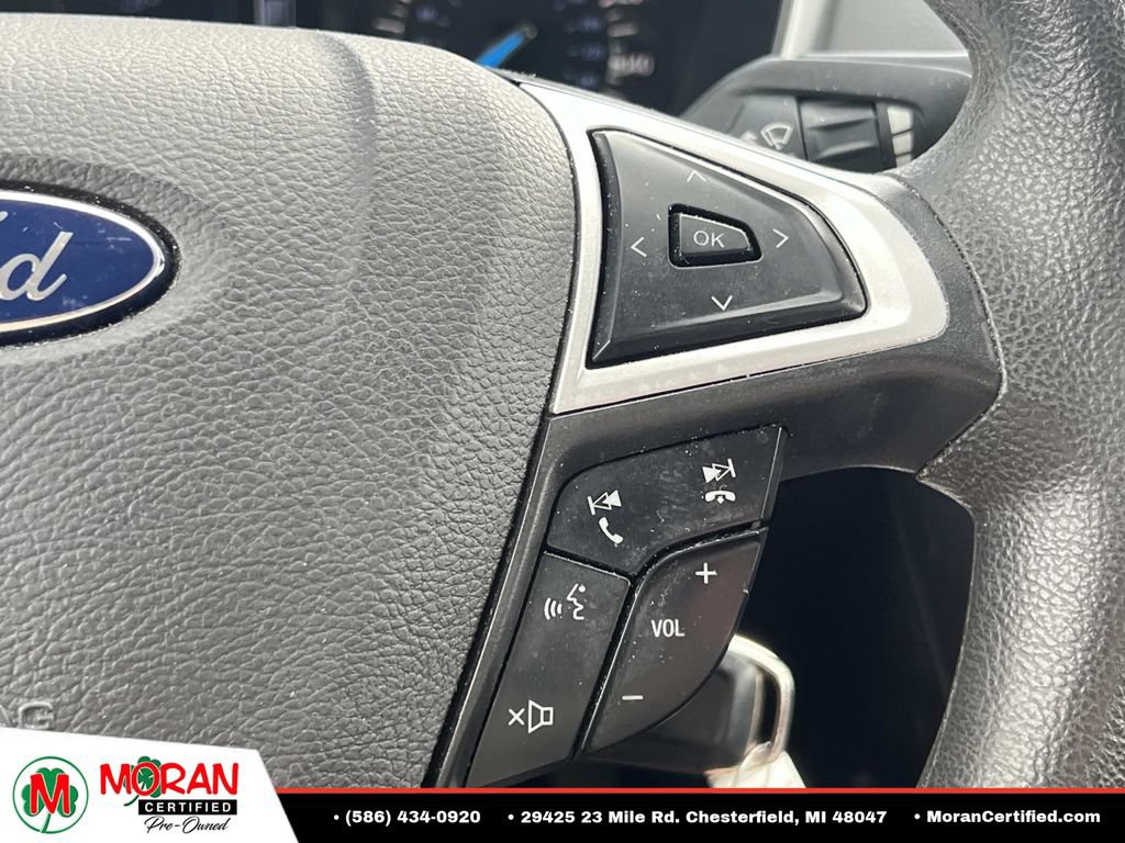 Used 2016 Ford Fusion SE FWD image 22