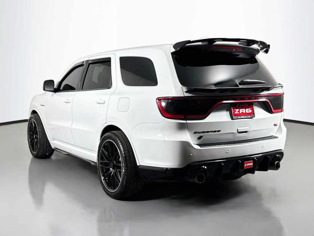 Used 2022 Dodge Durango R/T w/ Trailer Tow Group IV AWD/4WD image 3