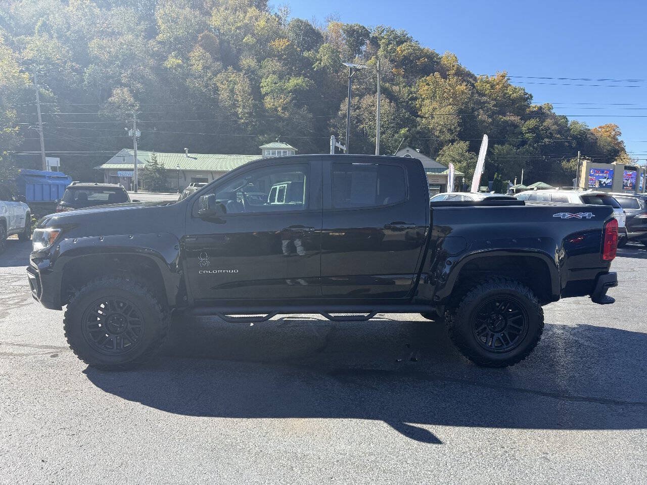 Used 2022 Chevrolet Colorado LT w/ LT Convenience Package AWD/4WD image 5