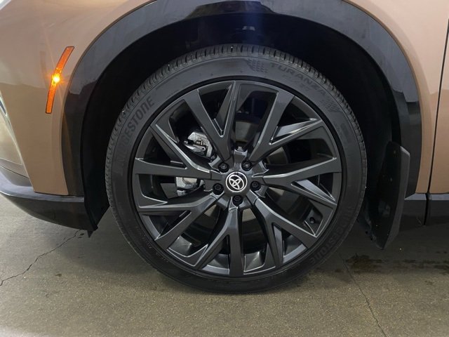 Certified 2025 Toyota Crown Signia w/ Advanced Technology Package image 23