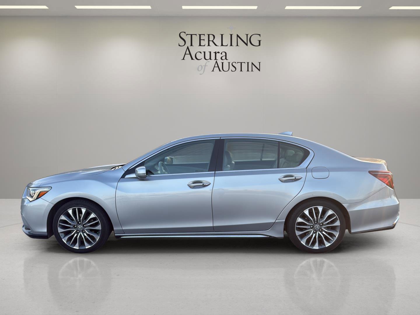 Certified 2018 Acura RLX w/ Technology Package image 8