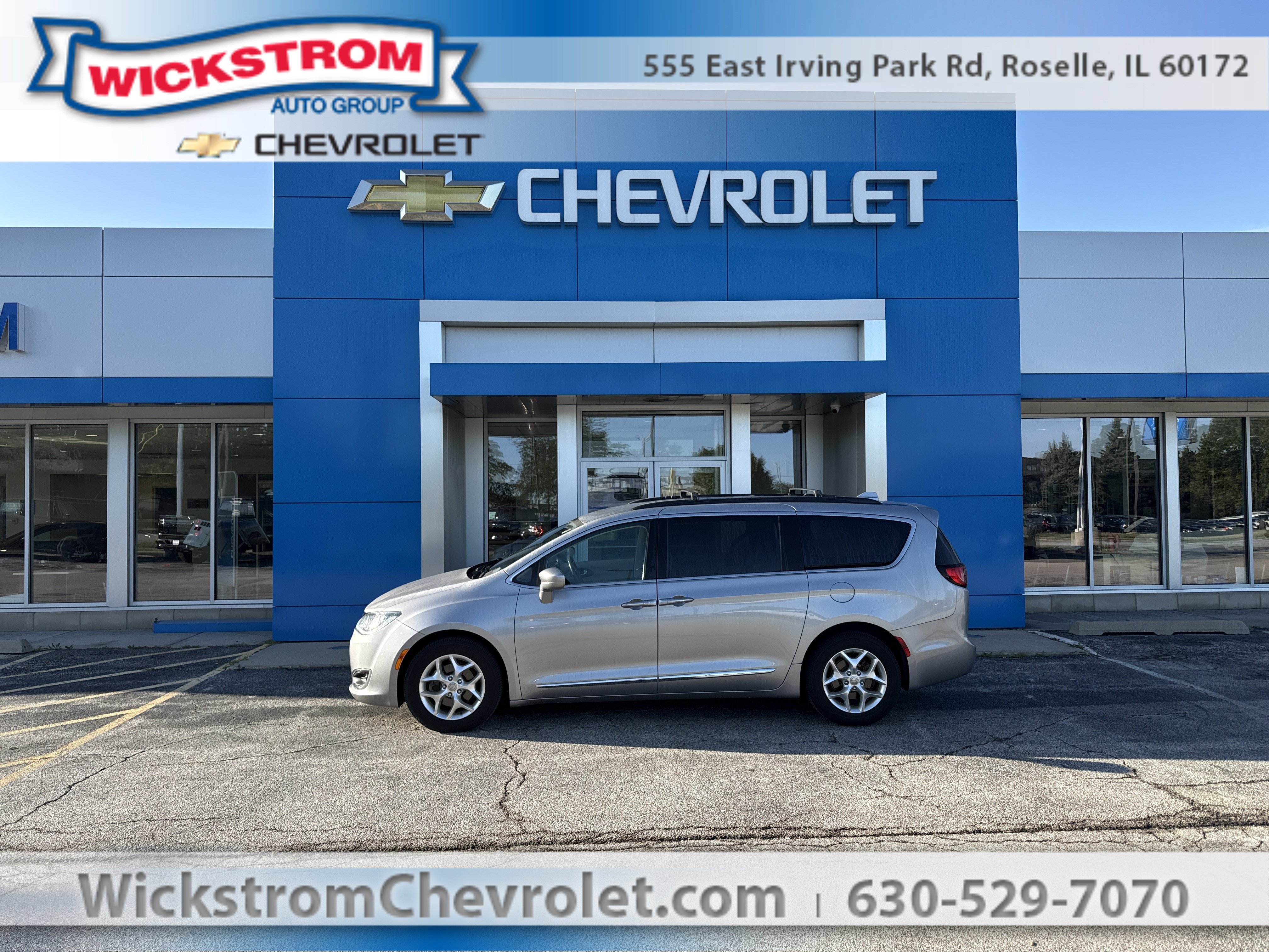 Used 2017 Chrysler Pacifica Touring-L w/ Tire & Wheel Group
