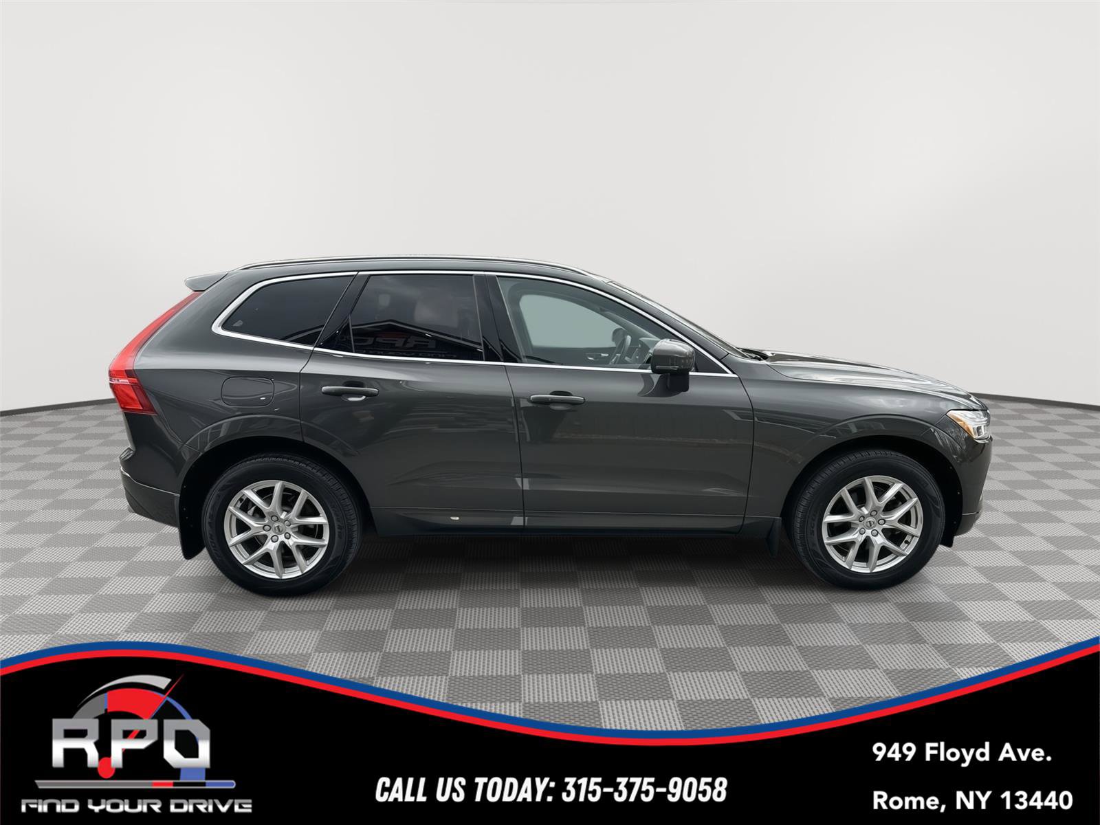 Used 2019 Volvo XC60 T5 Momentum w/ Protection Package image 6