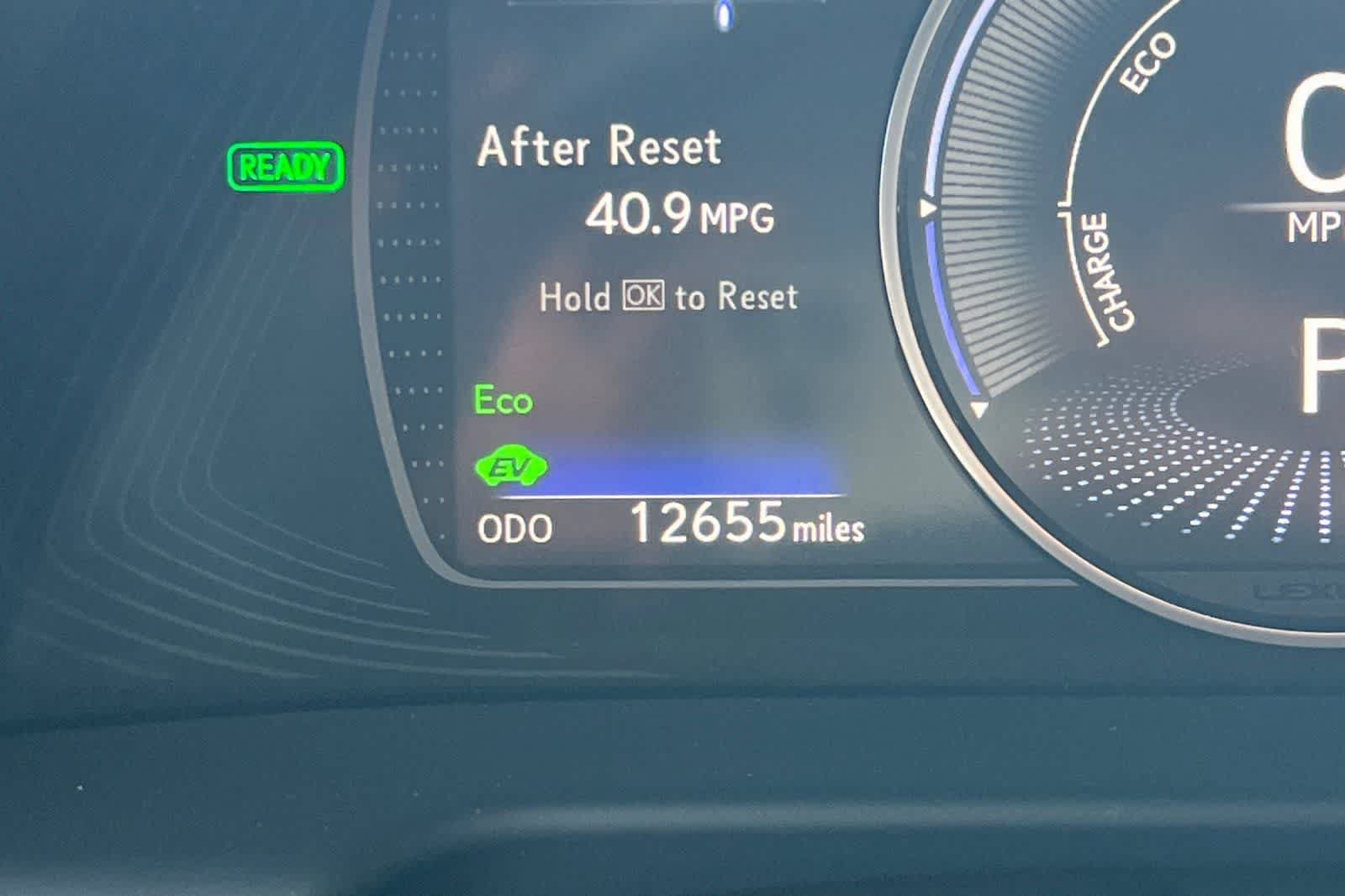Used 2025 Lexus ES 300h w/ Premium Package FWD image 26