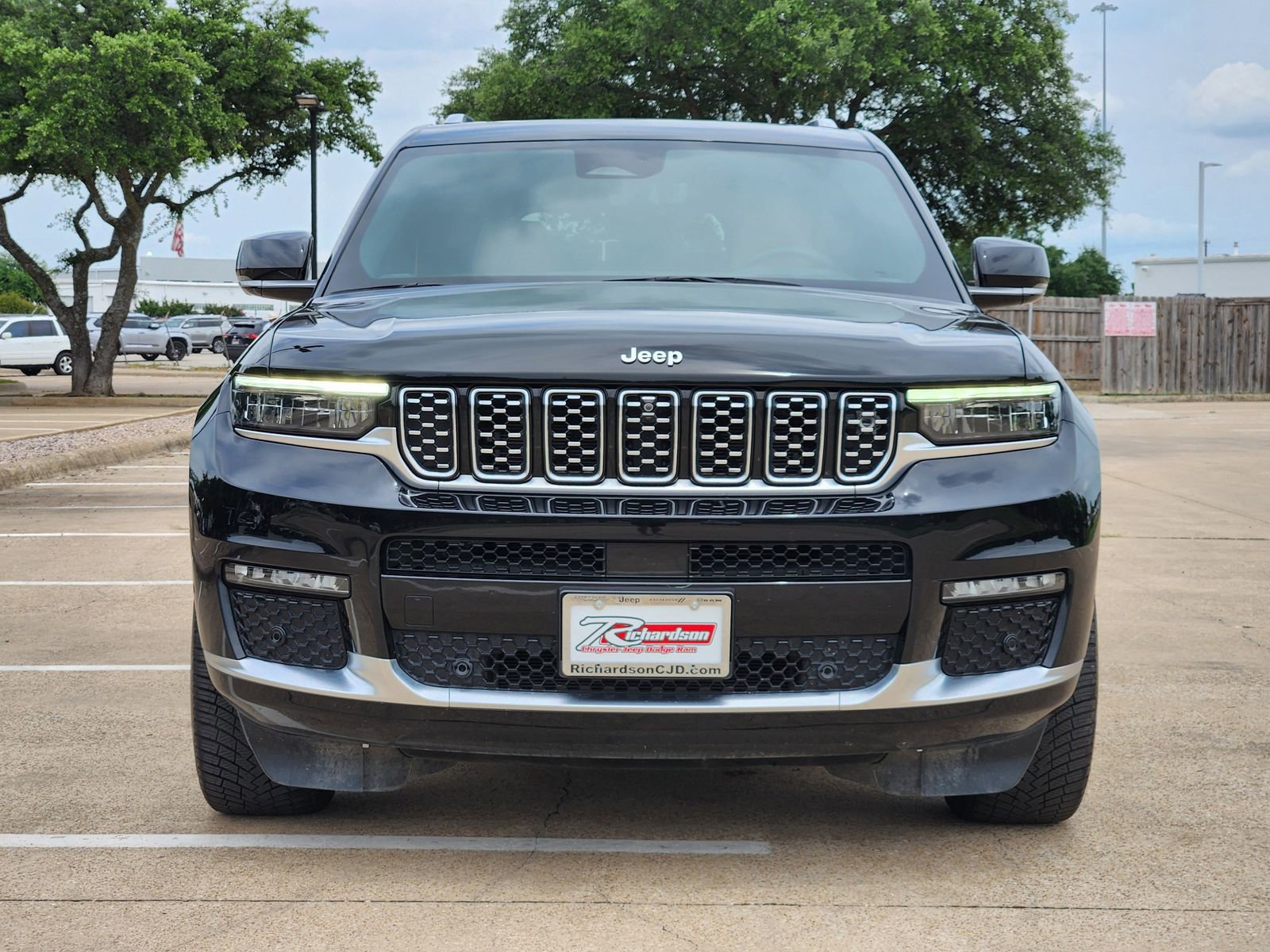 Used 2023 Jeep Grand Cherokee L Summit AWD/4WD image 7