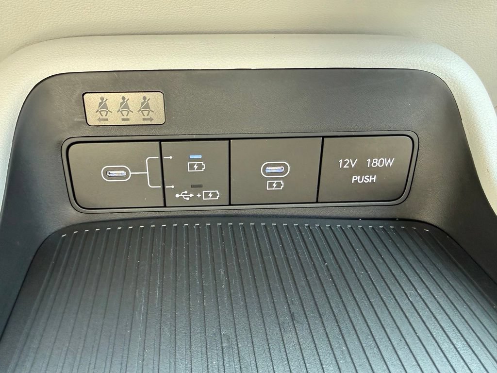 Used 2026 Hyundai Kona SE AWD/4WD image 24