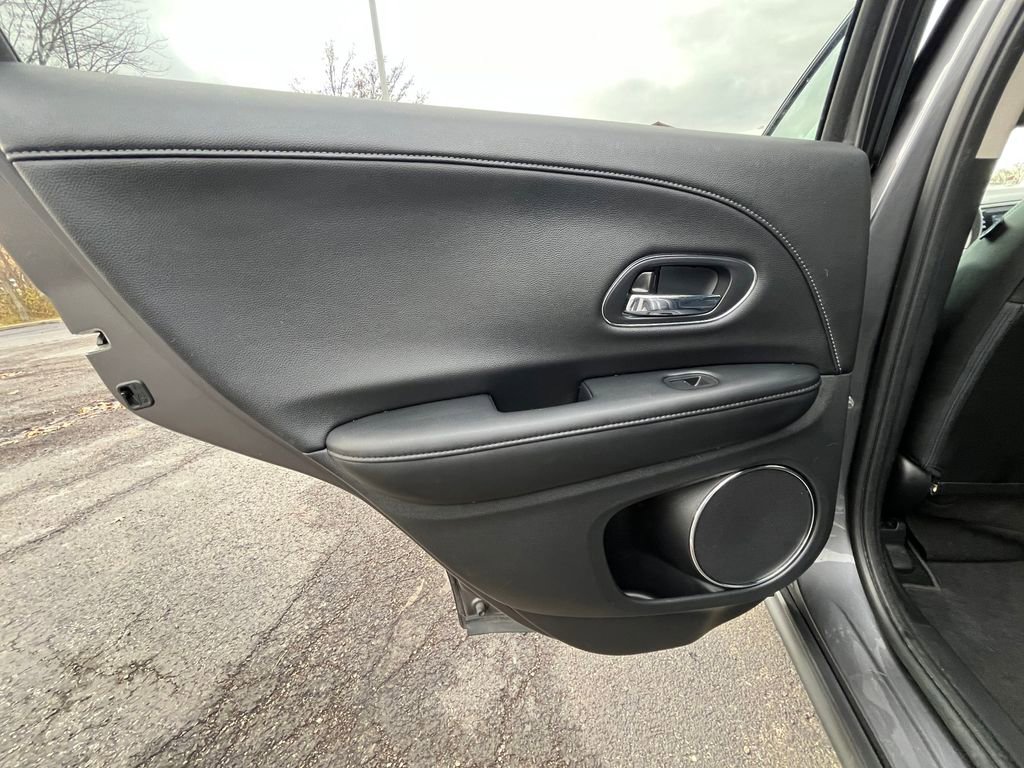 Used 2019 Honda HR-V EX-L image 16