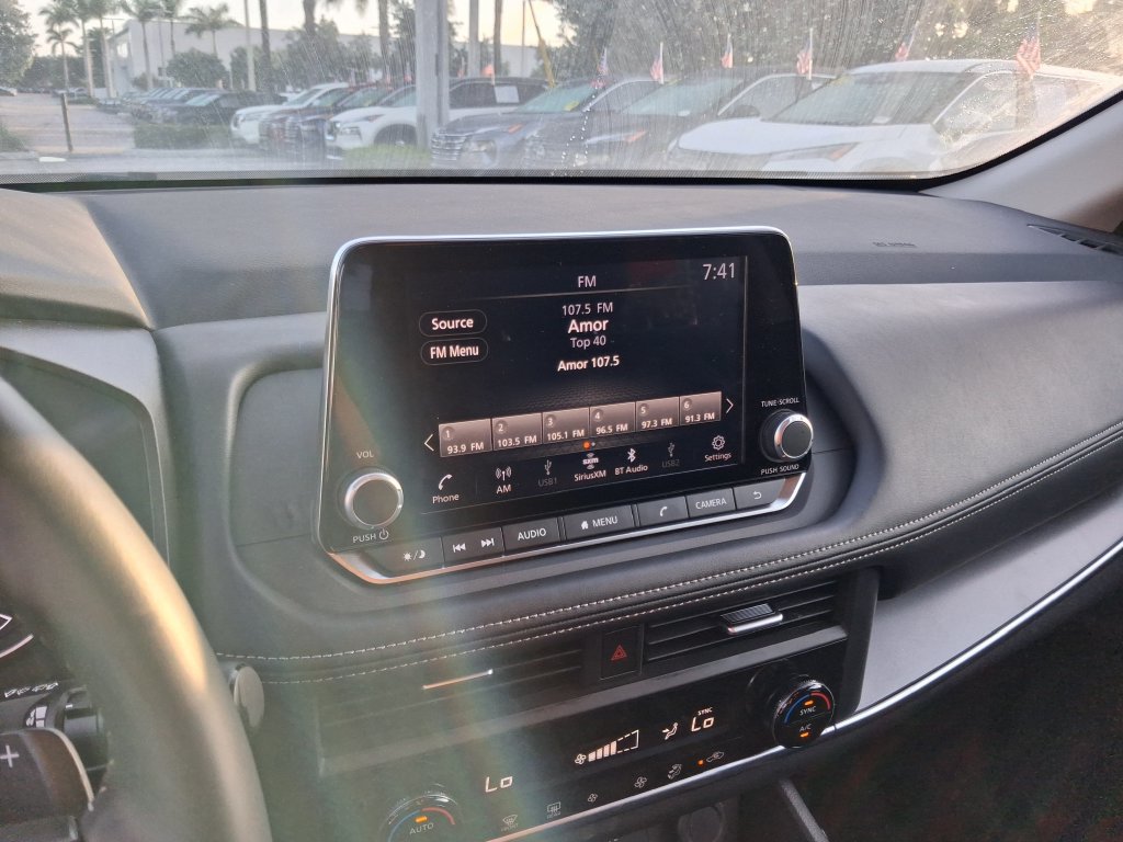 Certified 2026 Nissan Rogue SV FWD image 22