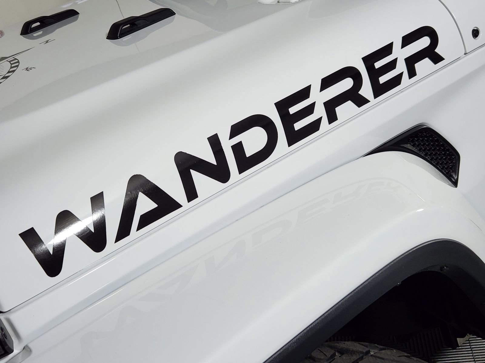 Used 2020 Jeep Gladiator Overland w/ Dual Top Group image 15