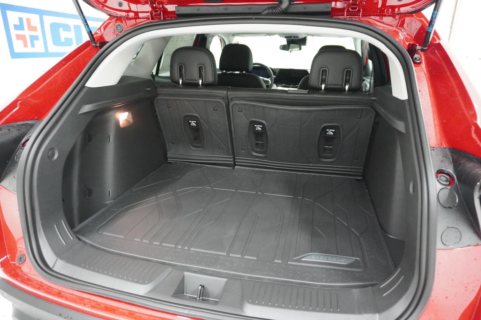 New 2026 Chevrolet Trax LT w/ Driver Confidence Package FWD image 7