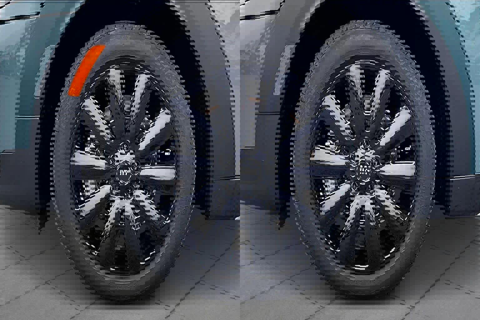 Certified 2023 MINI Cooper Countryman S w/ Signature Upholstery Package image 11