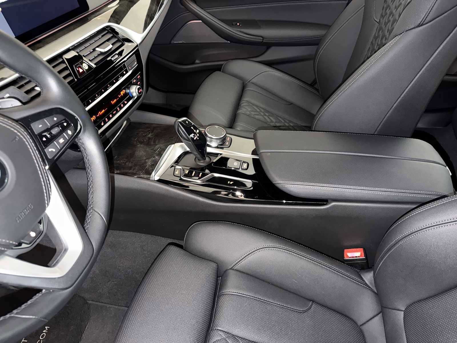 Certified 2023 BMW 530i xDrive w/ Premium Package image 19