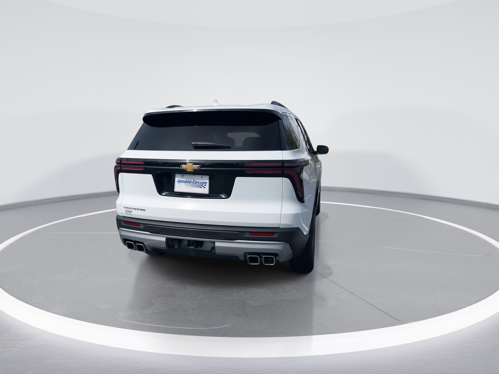 Used 2025 Chevrolet Traverse LT FWD image 8