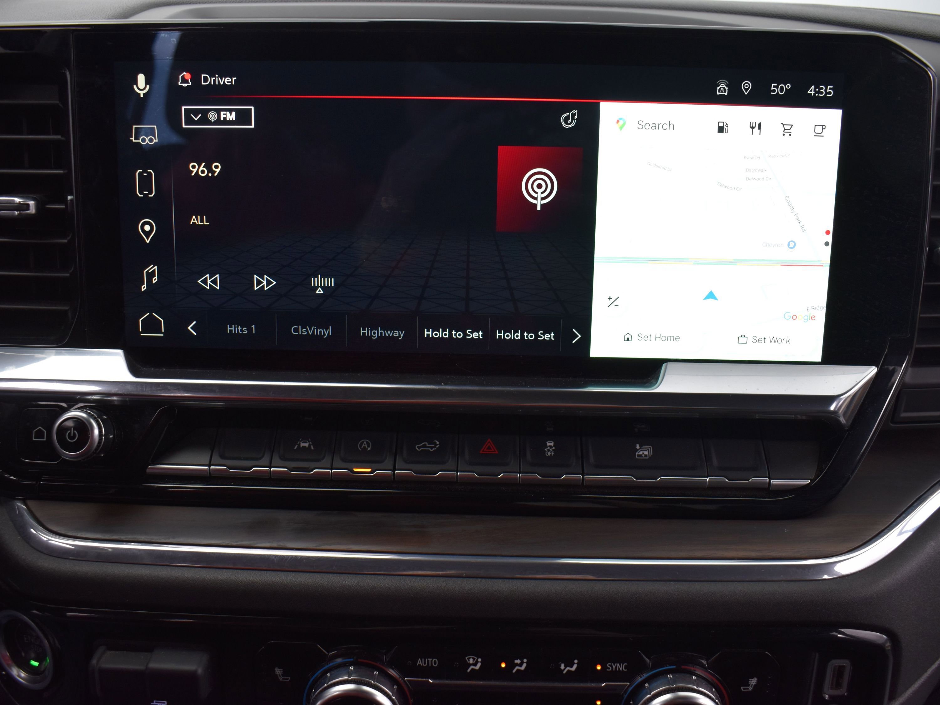 Used 2025 GMC Sierra 1500 SLT image 16