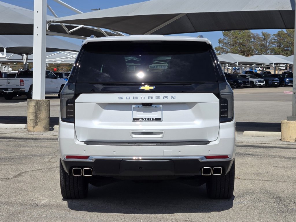 Certified 2025 Chevrolet Suburban High Country AWD/4WD image 6
