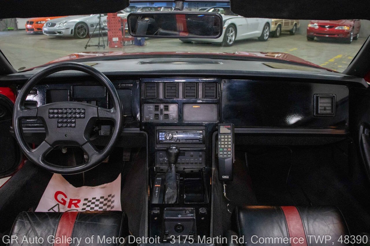 Used 1989 Chevrolet Corvette Convertible RWD image 17
