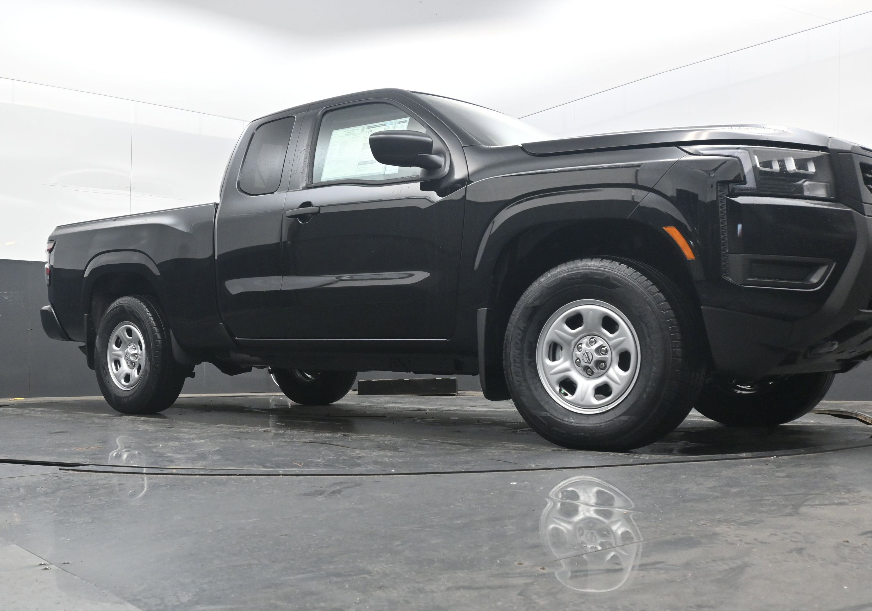 New 2026 Nissan Frontier S image 23