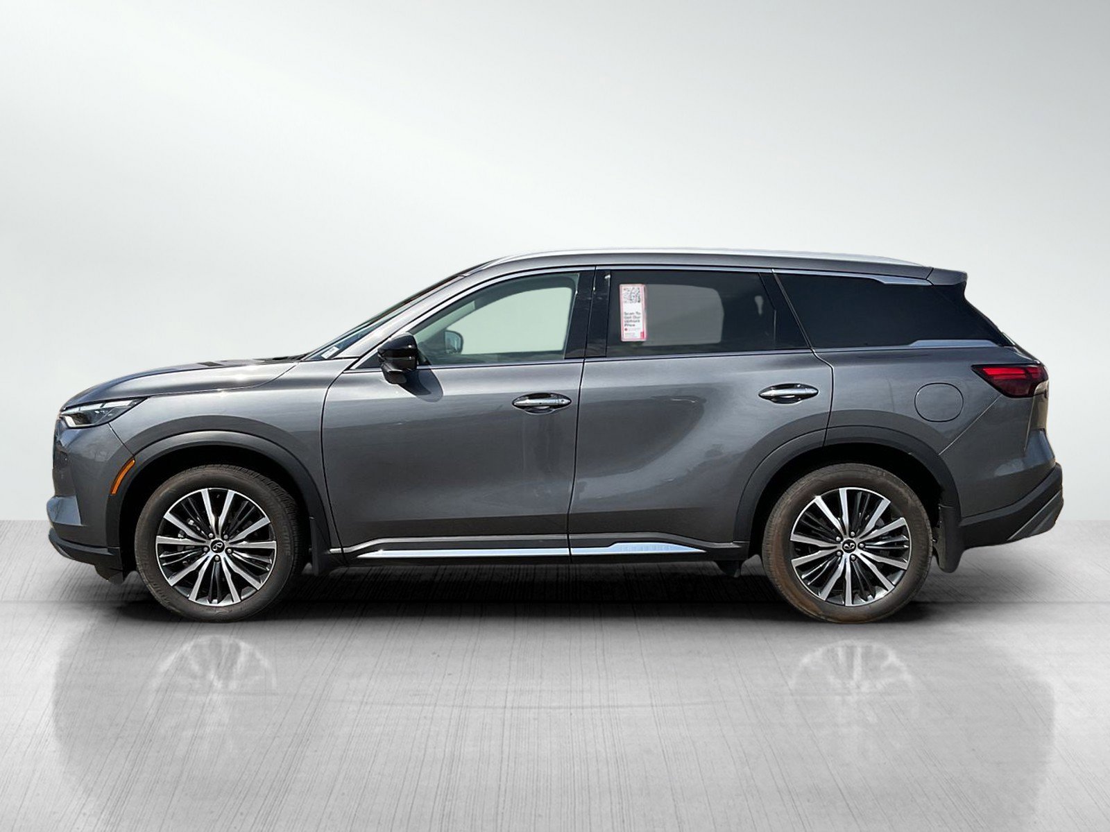 Used 2025 INFINITI QX60 Sensory AWD/4WD image 2