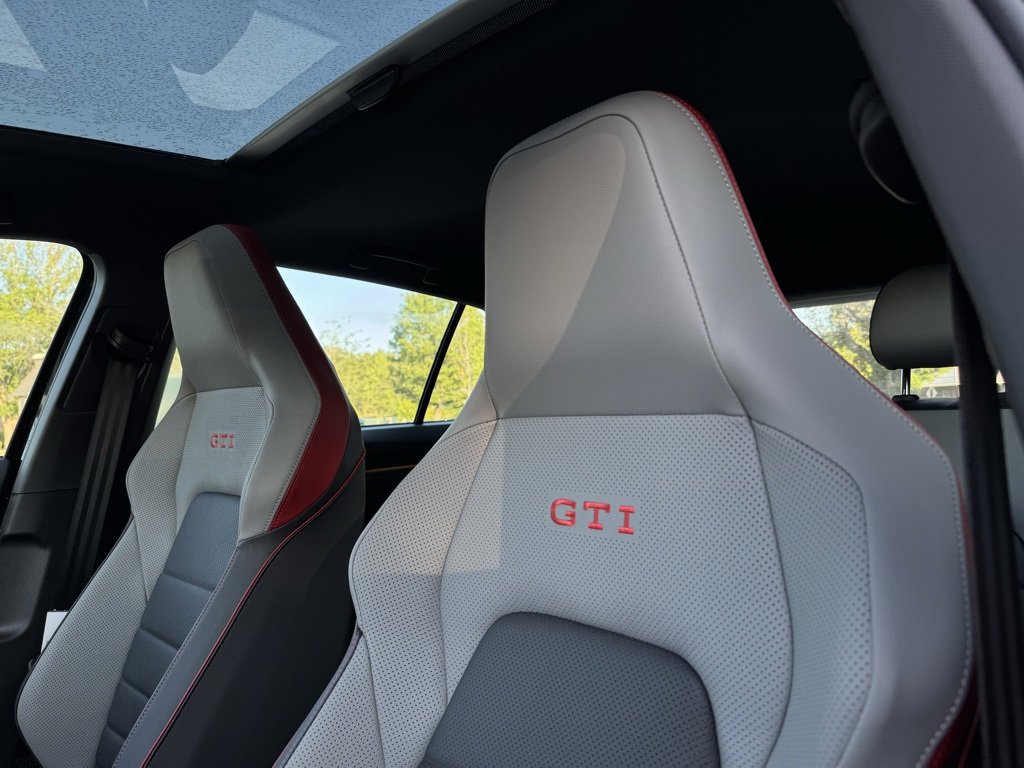 New 2025 Volkswagen GTI SE image 18