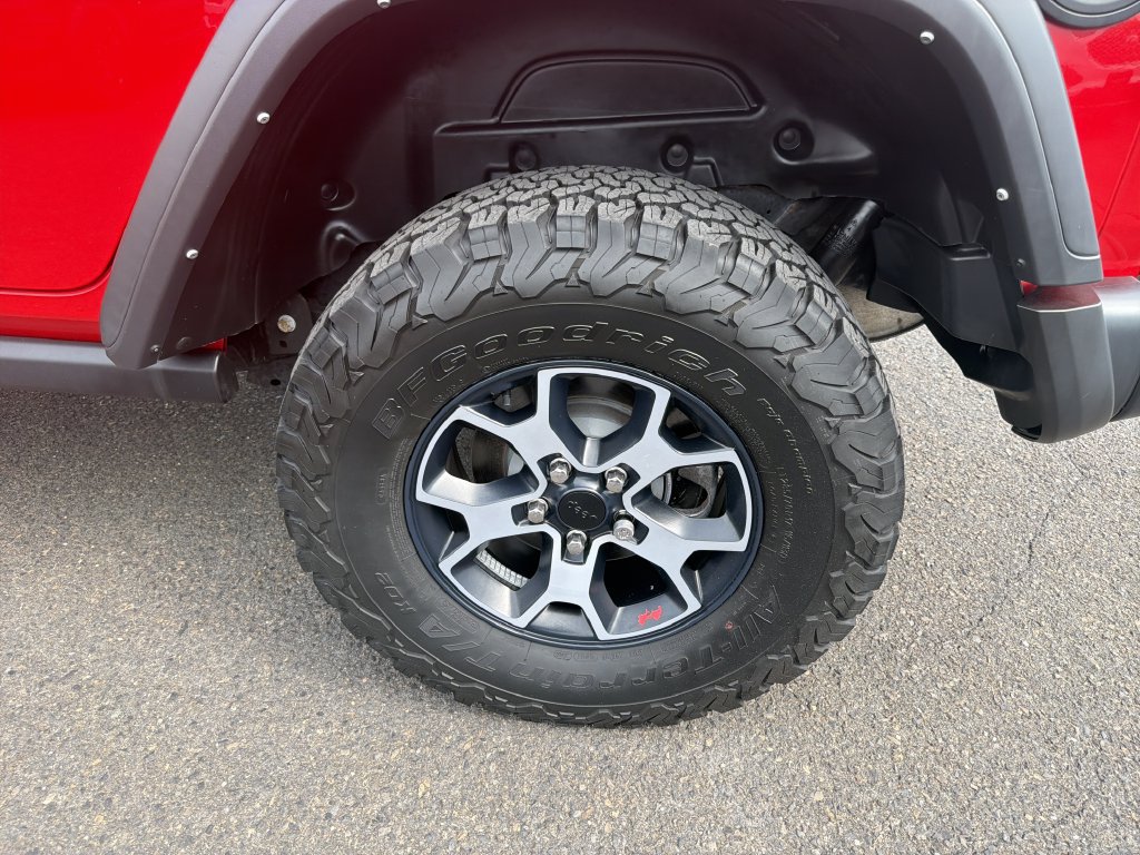 Used 2022 Jeep Wrangler Unlimited Rubicon w/ LED Lighting Group AWD/4WD image 29