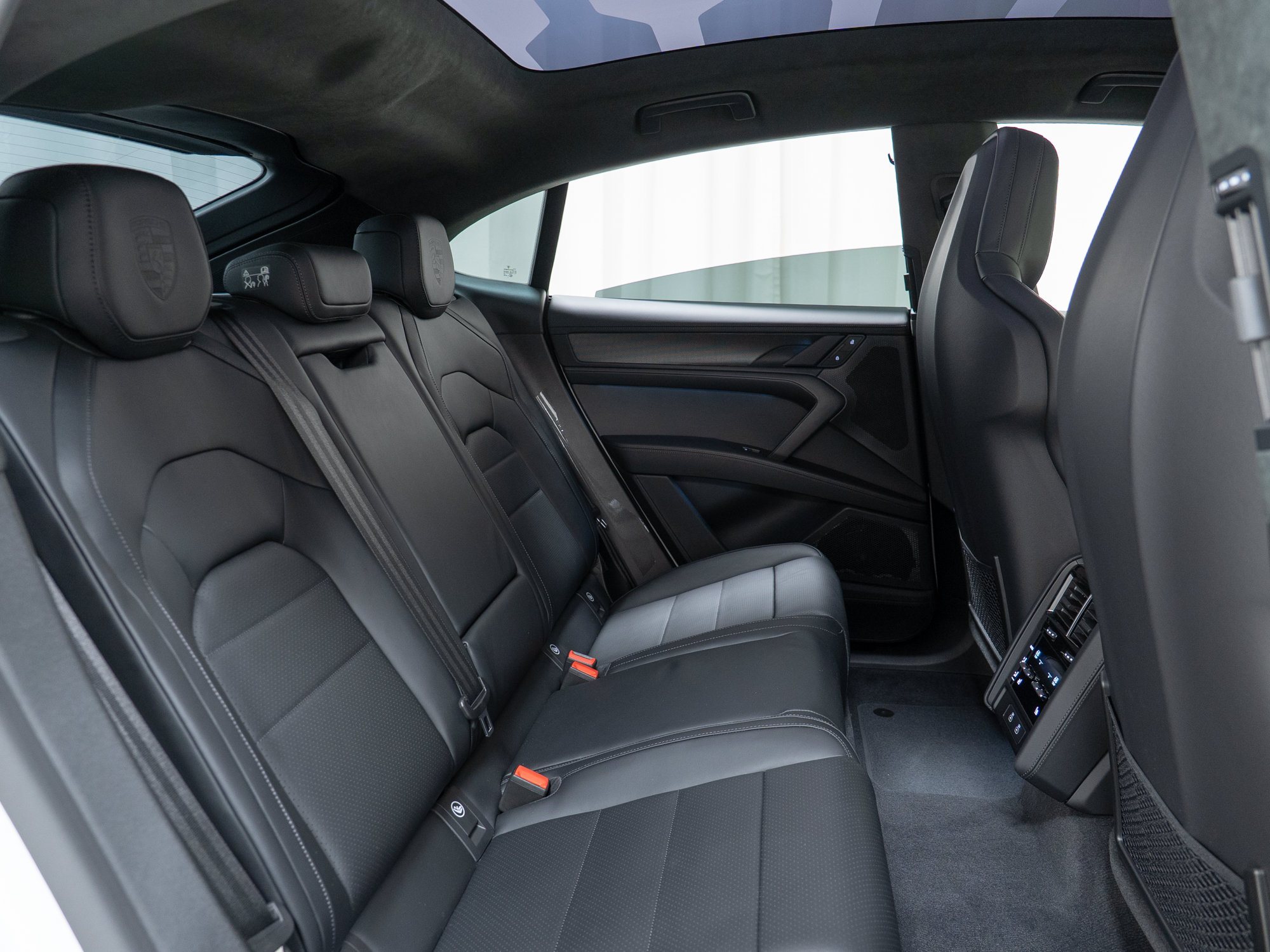 New 2026 Porsche Cayenne Turbo AWD/4WD image 43
