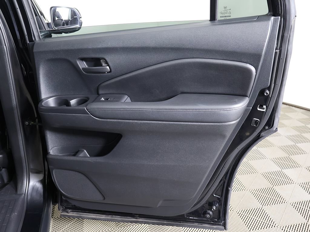 Used 2023 Honda Passport EX-L image 28