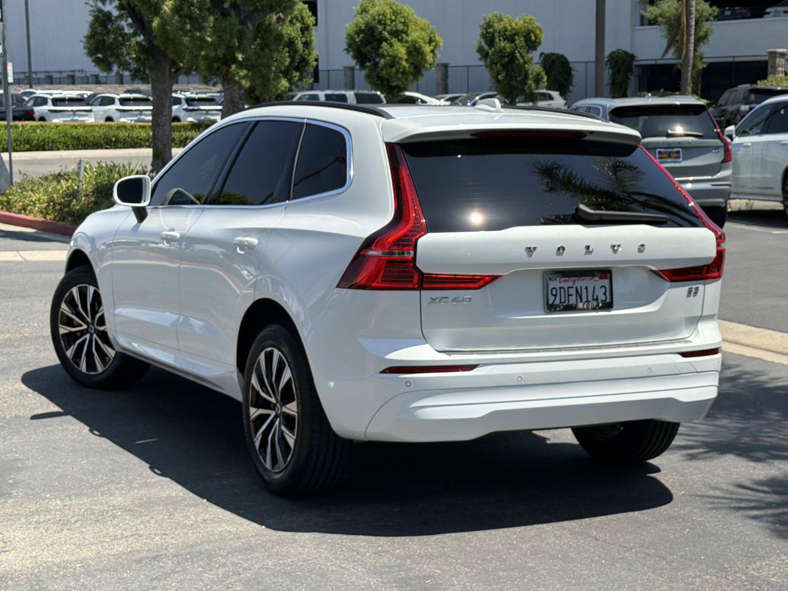 Certified 2023 Volvo XC60 B5 Core w/ Climate Package FWD image 7