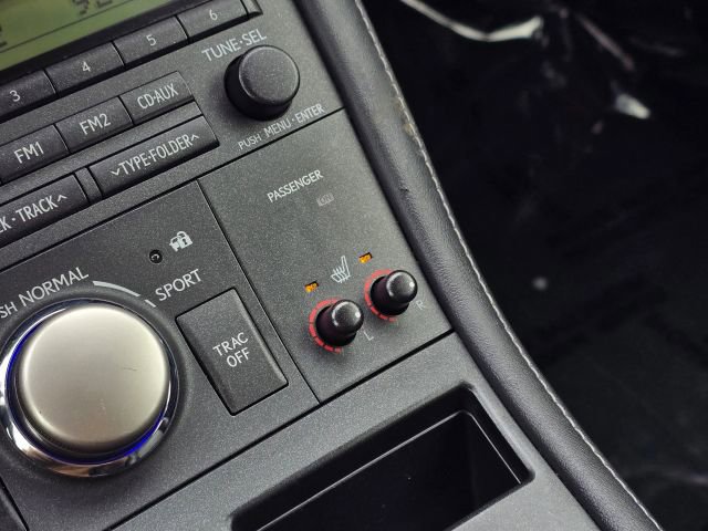 Used 2015 Lexus CT 200h image 29