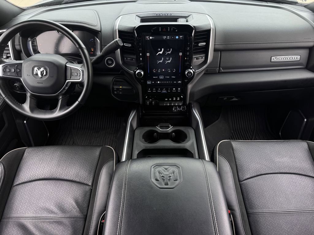 Used 2024 RAM 2500 Laramie w/ Sport Appearance Package image 10
