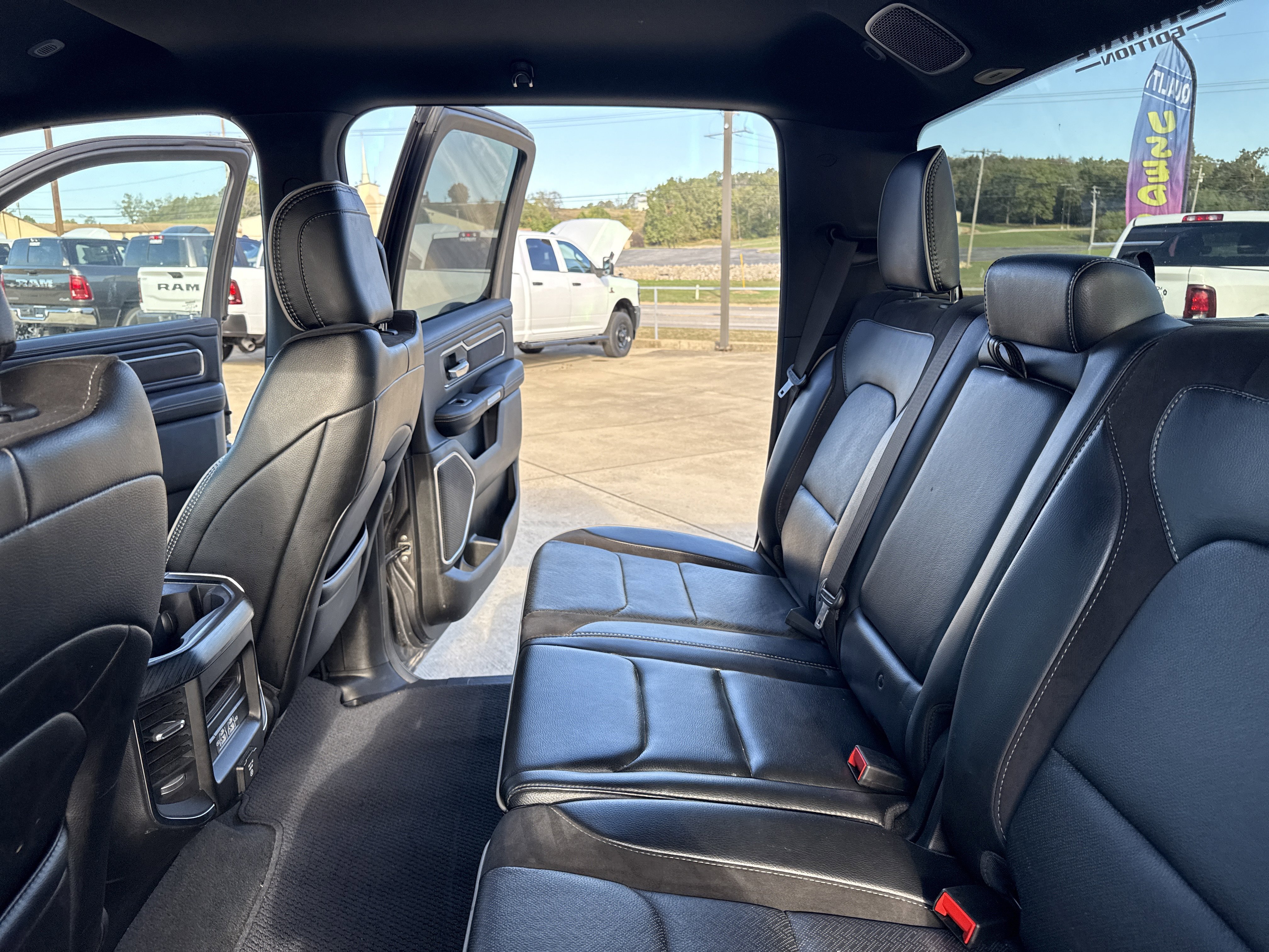 Used 2024 RAM 1500 Laramie image 35