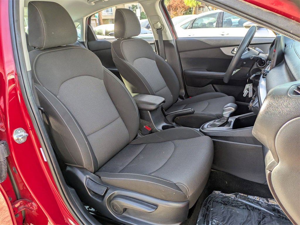Used 2024 Kia Forte LXS image 28