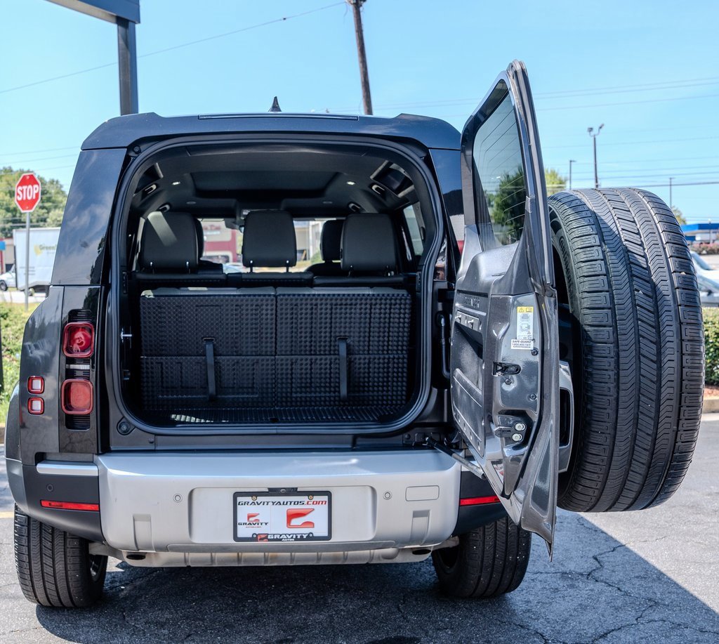 Used 2023 Land Rover Defender 110 SE image 24