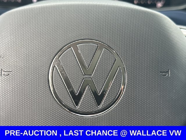 Certified 2023 Volkswagen Taos SE w/ Panoramic Sunroof Package FWD image 28