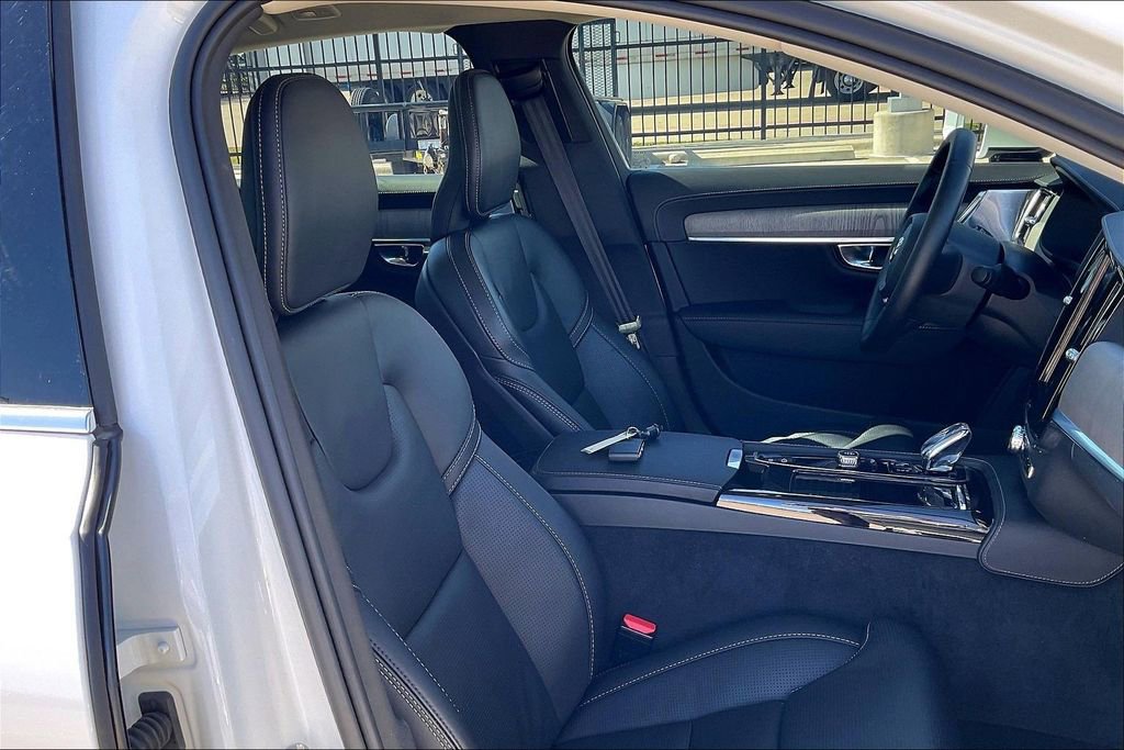 Certified 2023 Volvo S90 T8 Ultimate image 10
