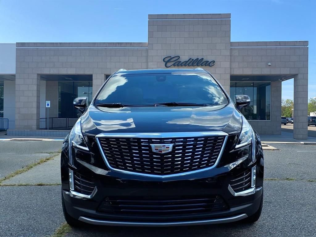 New 2025 Cadillac XT5 Premium Luxury w/ LPO, Floor Liner Package image 2